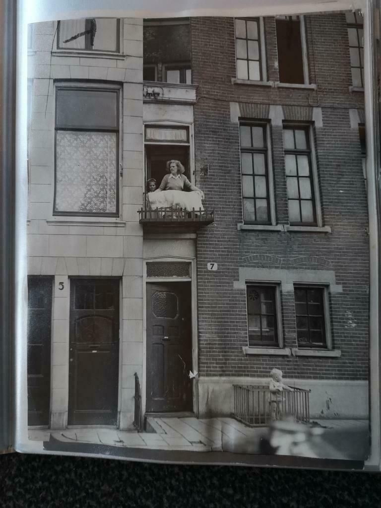 Amsterdam smalste huis wereldwijd van voordeur breedte 1951