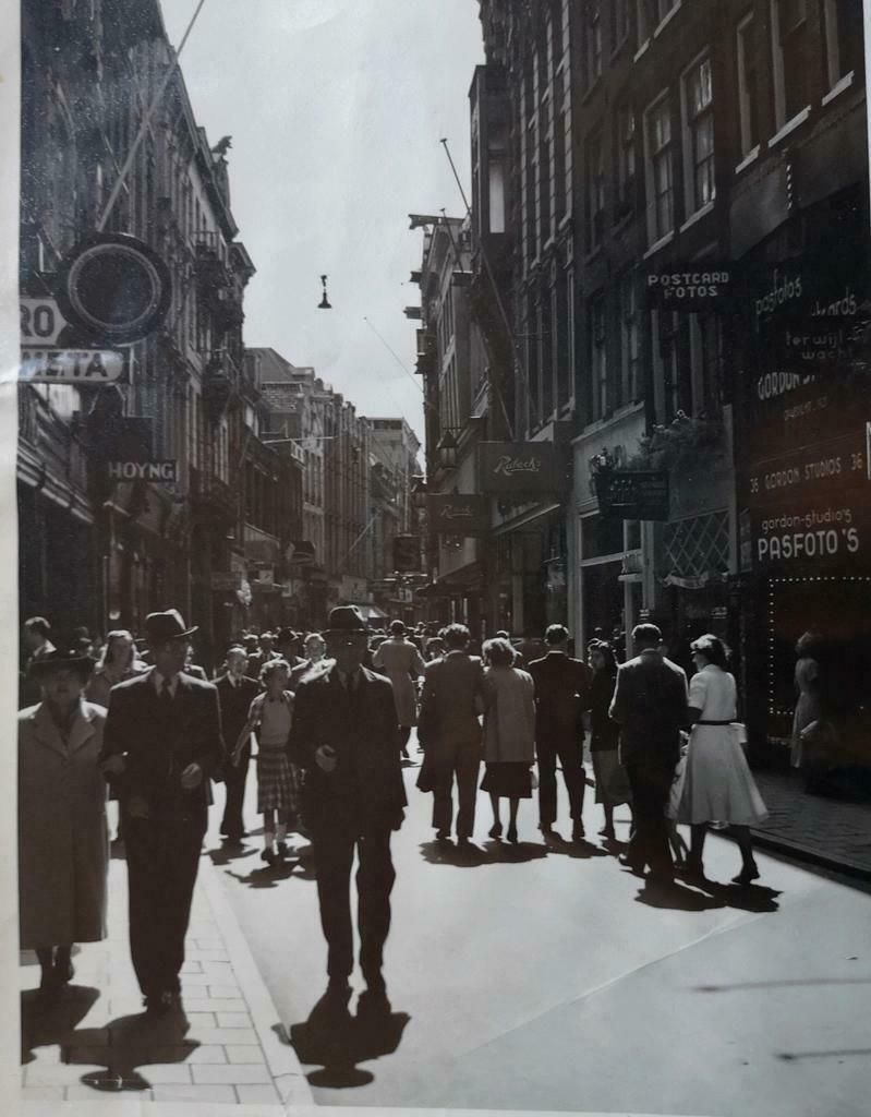 Amsterdam Kalverstraat jaren vijftig, persfoto