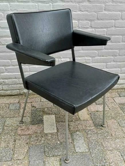 Gispen design stoel André Cordemeyer model 1268 uit 1963