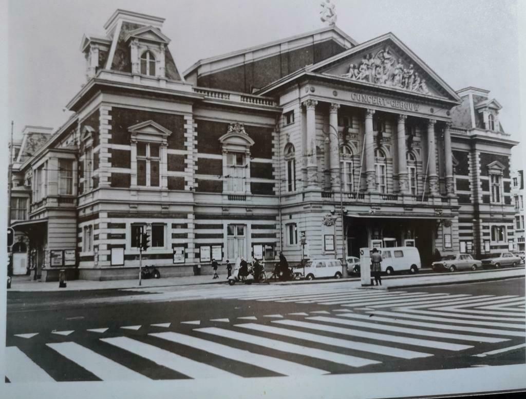 Amsterdam persfoto concert gebouw jaren vijftig
