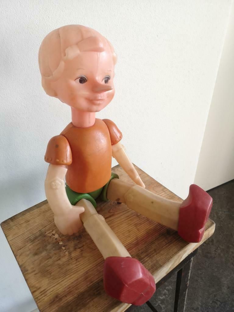Oude Pinokkio pop 55cm hoog