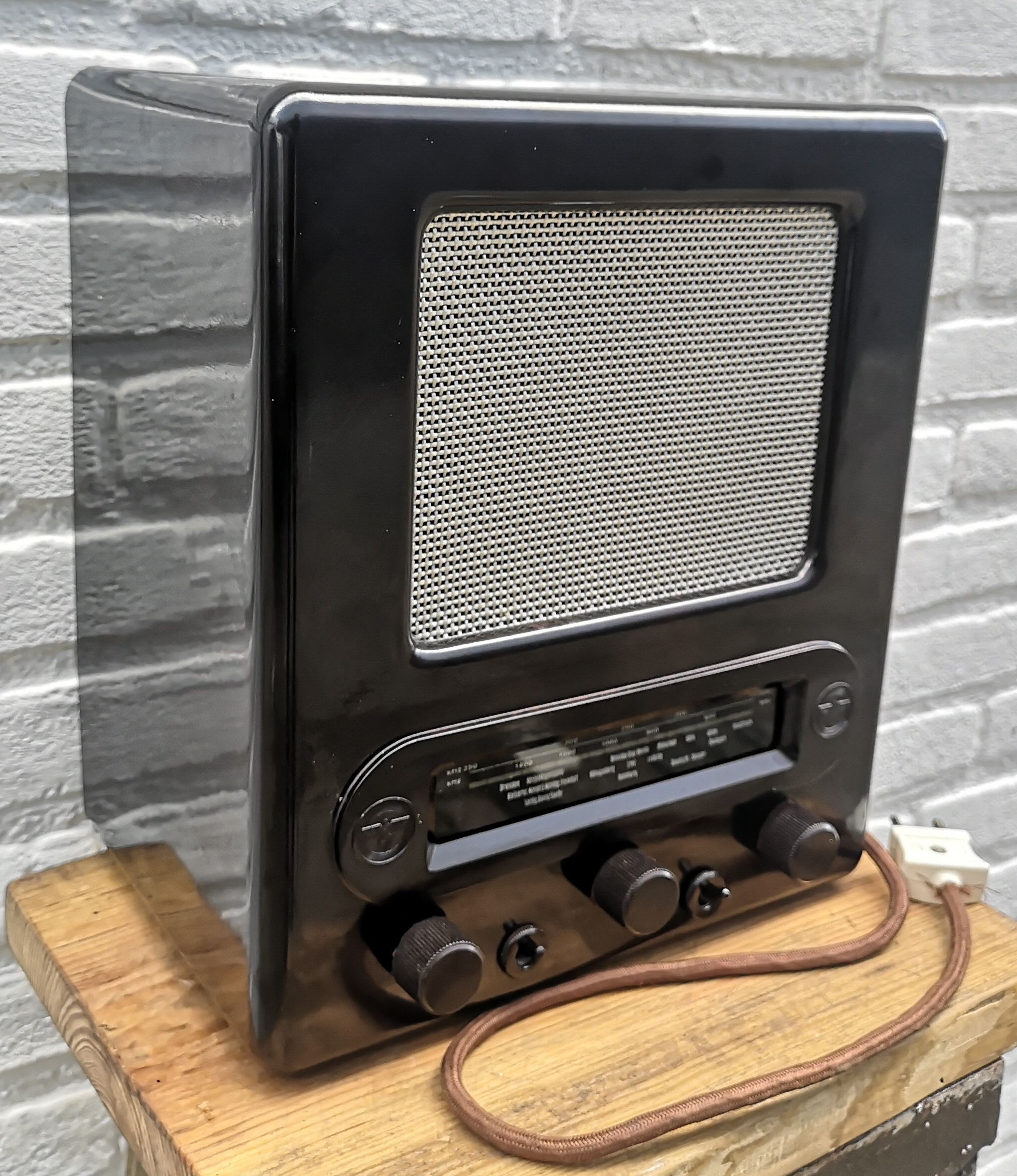 Duitse volksontvanger SCHALECO VE301DYN -Radio H. Mende & Co 1938 tot 1944
