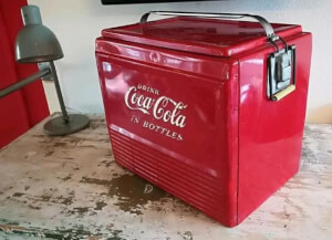 1950 Coca Cola cooler in nette staat met binnenbak