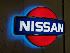 Nissan neon gevel reclame lamp origineel uit de jaren 70/80