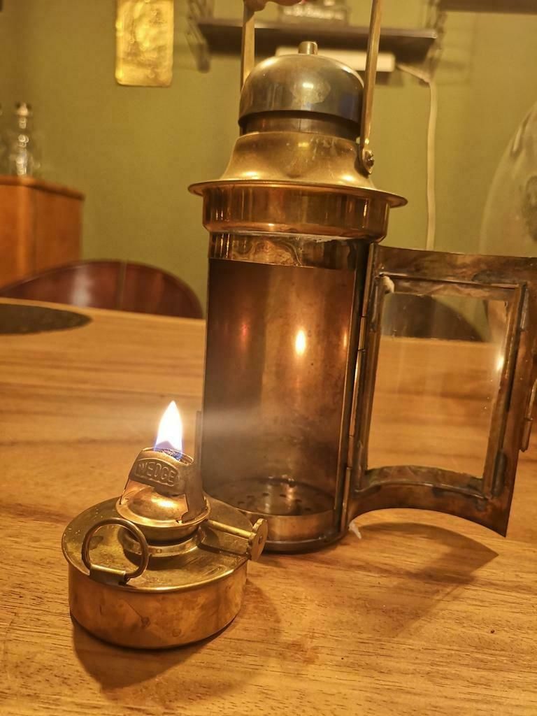 Vintage scheepslamp windlicht voor in de cabine